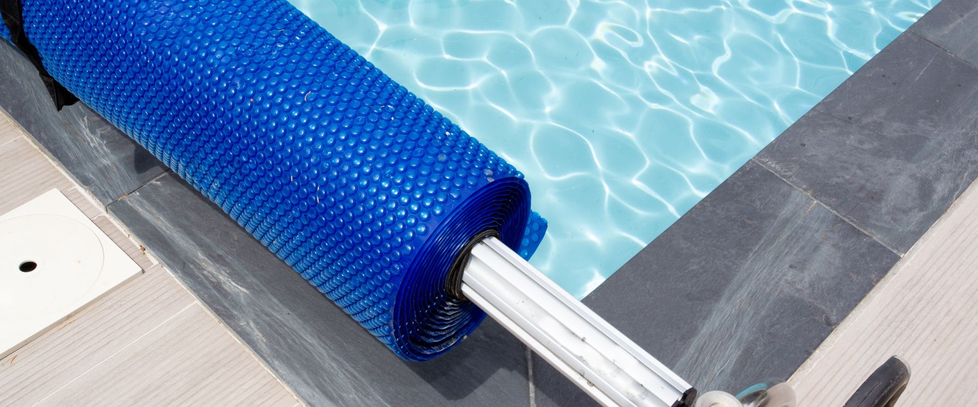 Does a pool cleaner work under a Pool Cover Direct Pool Supplies NZ